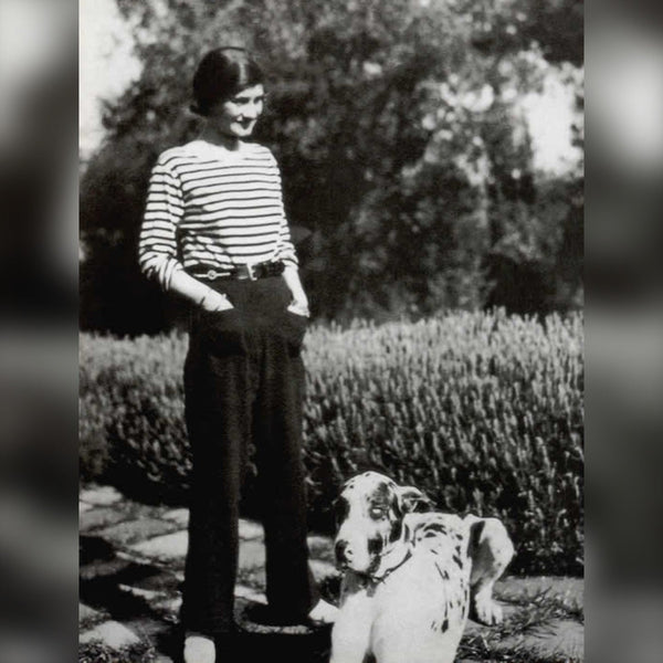Historia de Coco Chanel: la huérfana que cambió la moda y el perfume para siempre